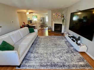 728 Auburn St APT I4, Whitman, MA 02382