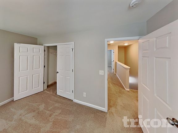 4th image of 1145 Langston Dr