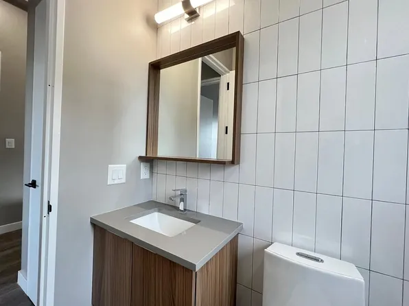 72 Arlington Avenue image 6 of 11