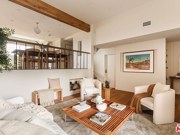 3rd image of 13210 Fiji Way Unit M