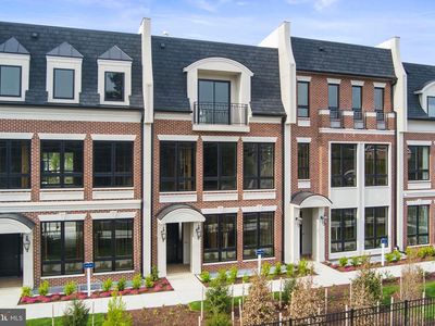 1626 Chain Bridge Rd, McLean, VA, 22101