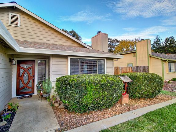 2nd image of 147 Branding Iron Way