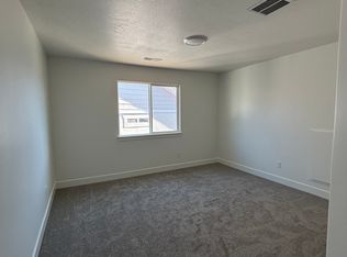 1325 N Sage Dr, Lehi, UT 84043