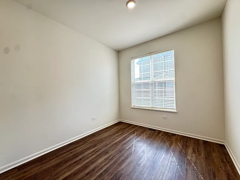15036 W Cyrus Dr — Photo 7