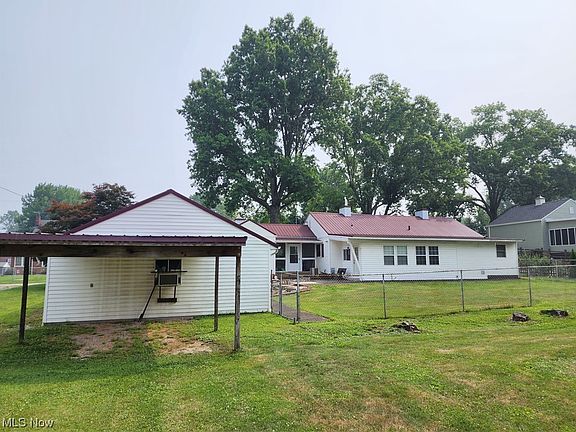 5th image of 956 W Virginia Ave