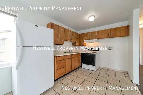 1881 W Lake Park Dr Photo 1