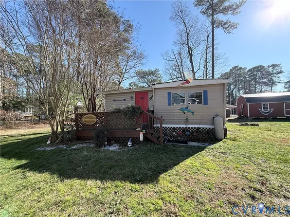 28 Lane Rd, Reedville, VA 22539