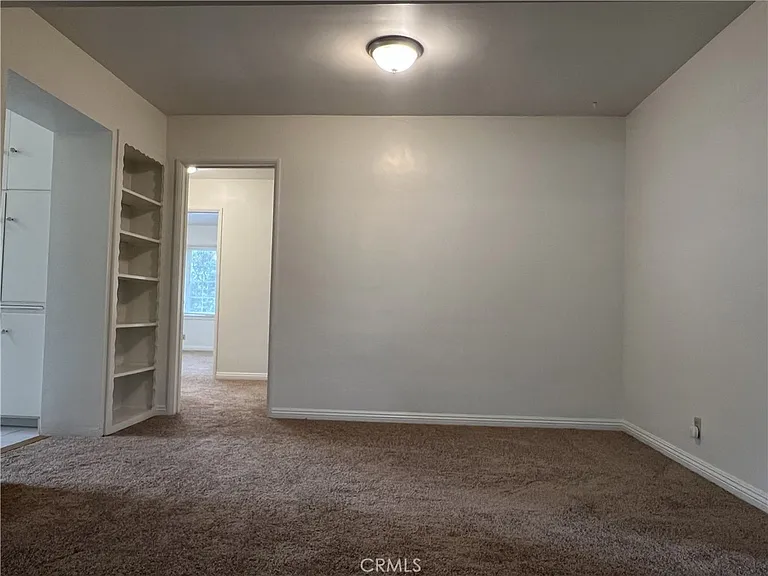 500 N Los Robles Ave #6 — Photo 4