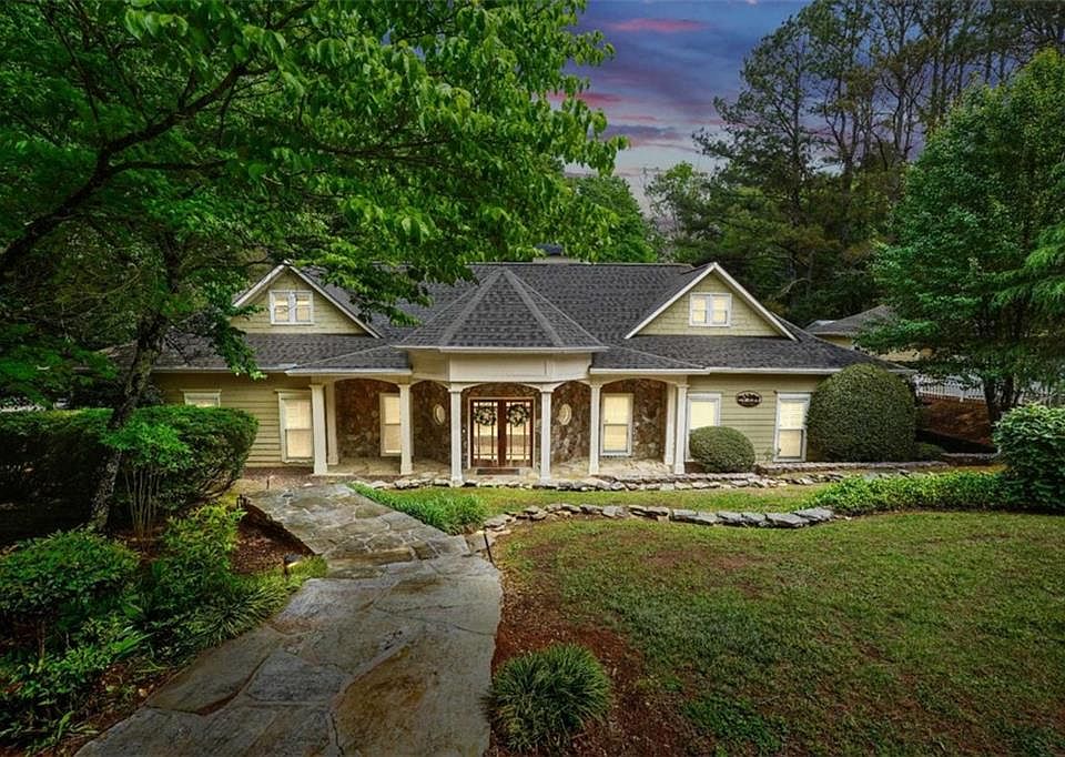 1st image of 1010 Little River Way