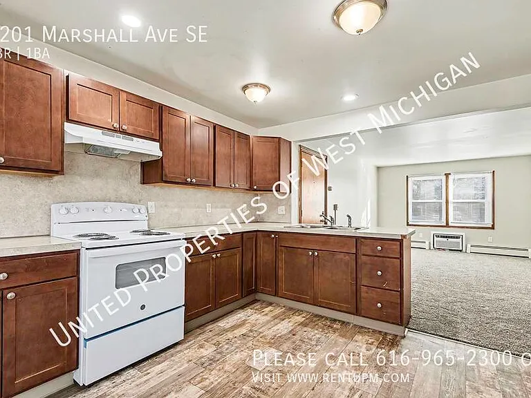 3201 Marshall Ave SE — Photo 13