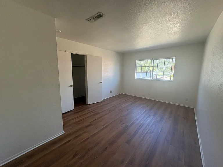 615 E Colorado Blvd #D — Photo 16
