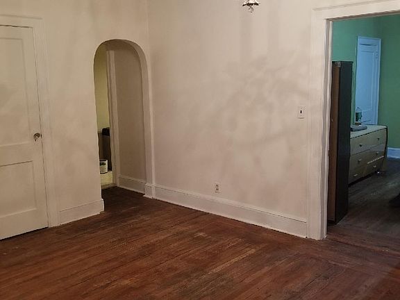 2nd image of 27 Hinsdale Ave #1