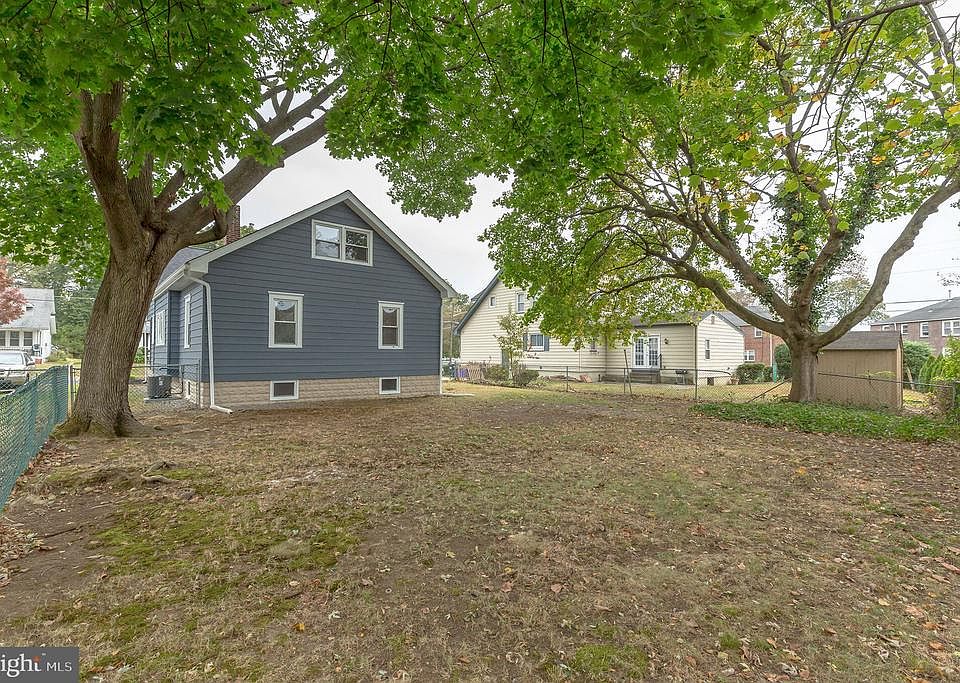 2nd image of 112 Manheim Ave
