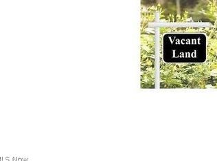 2622 Columbia Rd, Brecksville, OH 44141
