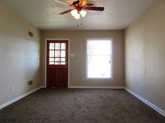 5th image of 3759 Wickcliff Ln