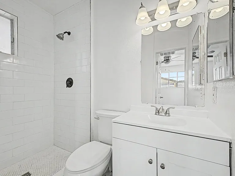 3519 W Orchid Ln — Photo 30