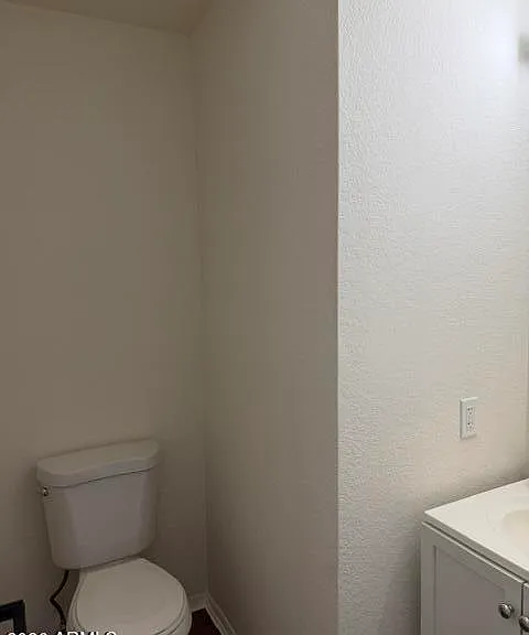 6758 W Ruth Ave — Photo 5
