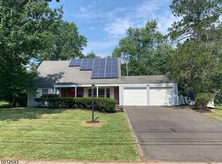 14 Johnson Rd, Somerset, NJ 08873