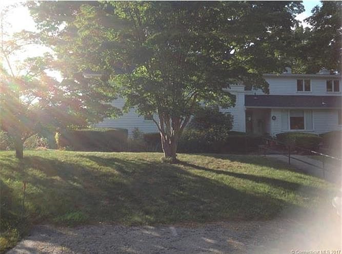 2nd image of 626 Storrs Rd