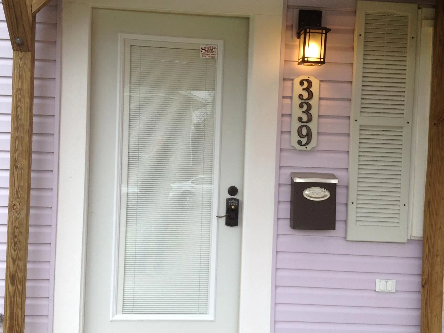 339 S Dunn St — Photo 2