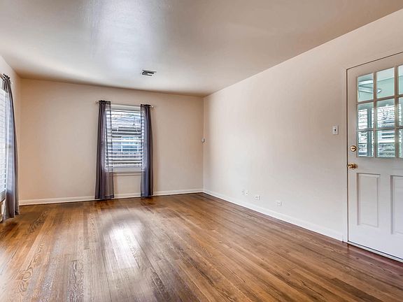 5th image of 320 Harmon Dr