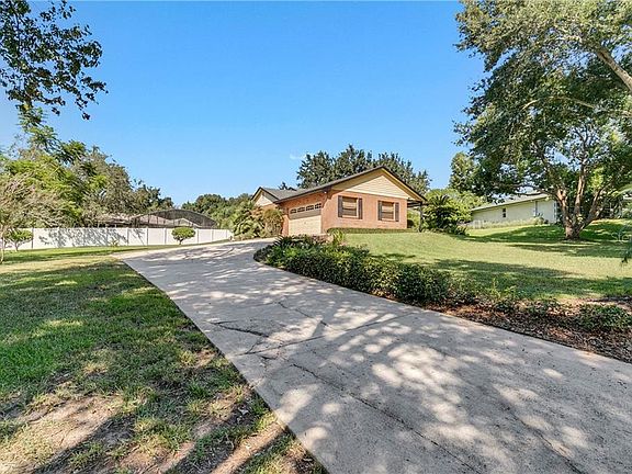 4th image of 10625 Parkway Dr