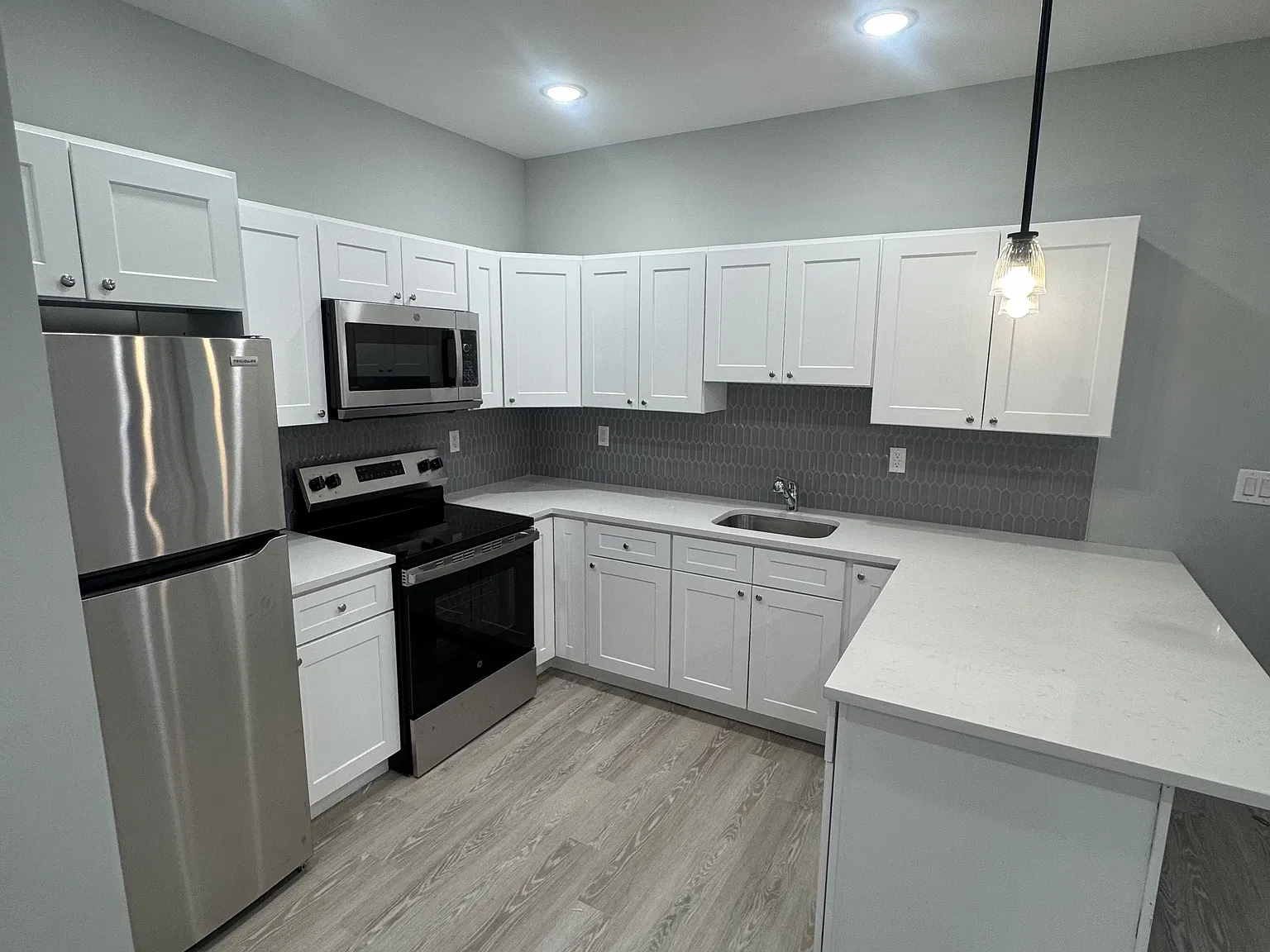 1 bed, $1,700 — Photo 3