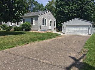 1948 Manton St N, Maplewood, MN 55109