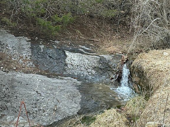 3rd image of 508 Sehorn Hollow Rd