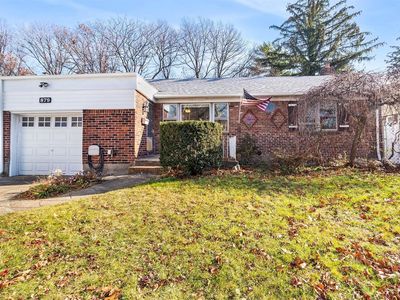 879 Niagara Street, Elmont, NY, 11003