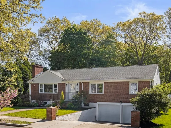 156 Woodcliff Rd, Newton, MA 02461