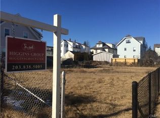 12 Naromake Ave, Norwalk, CT 06854