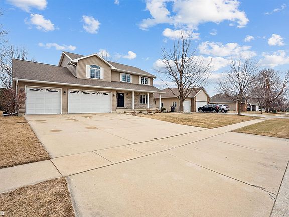 2nd image of 4124 Orchard Hill Dr