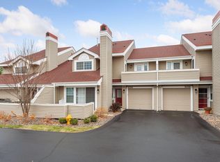 1900 Shenandoah Ct UNIT B, Minneapolis, MN 55447