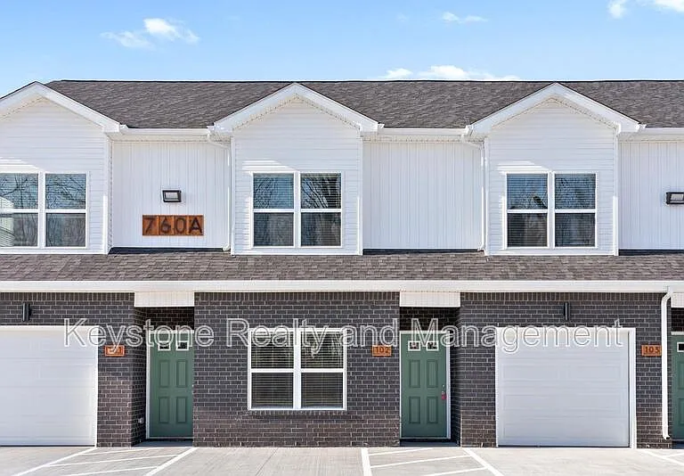750 Tracy Ln #J-104 — Photo 1