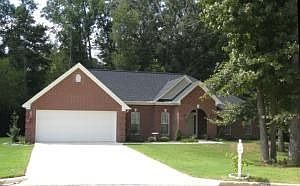 2nd image of 2004 Eastlake Dr