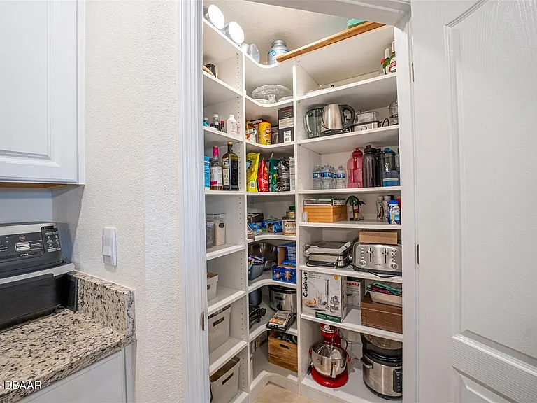 1326 Middle Lake Dr — Photo 26