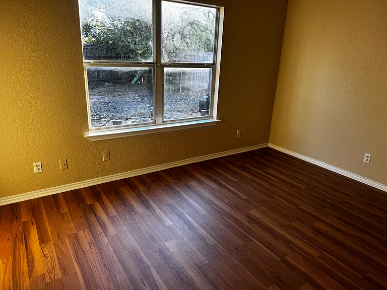 4806 Fortuna Pl — Photo 9