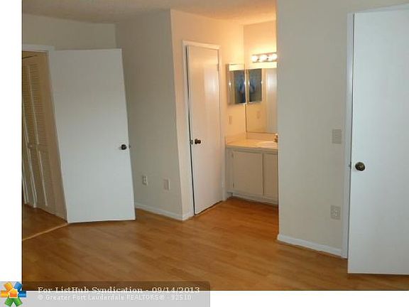 2nd image of 441 SE 10th St #204D