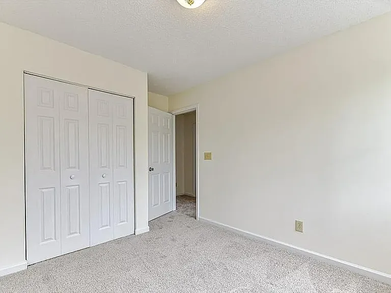 3640 Huyton Ct — Photo 31