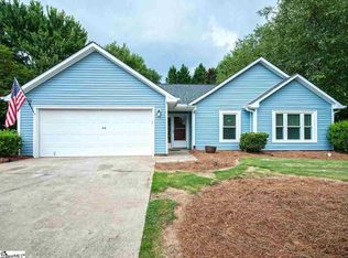 104 Burwood Dr, Simpsonville, SC 29681