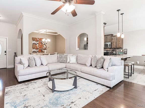 4th image of 75 Ashton Park Dr