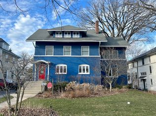 612 Lake Ave, Wilmette, IL