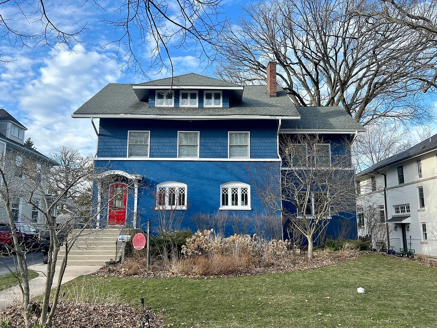 612 Lake Ave photo 1