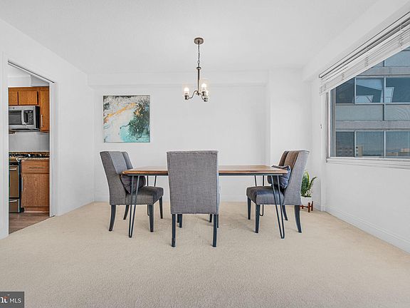 3rd image of 4515 Willard Ave APT 2216S