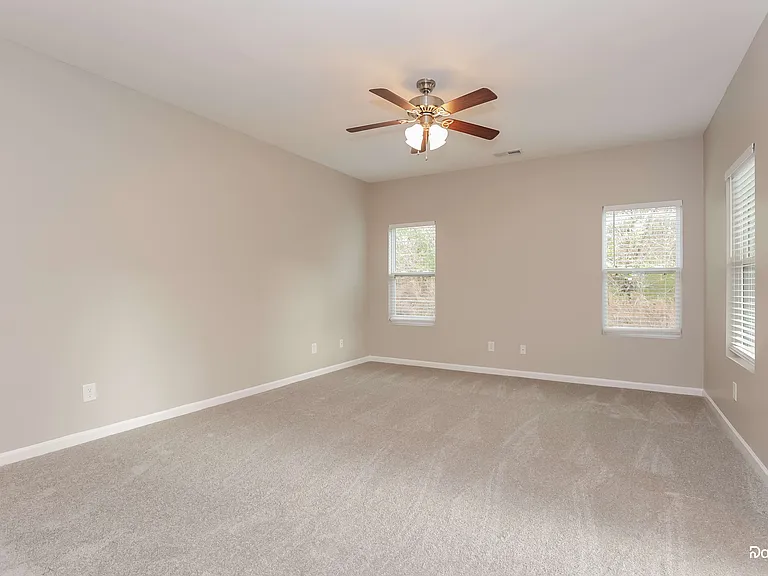 2136 Pine Glen Ct — Photo 12
