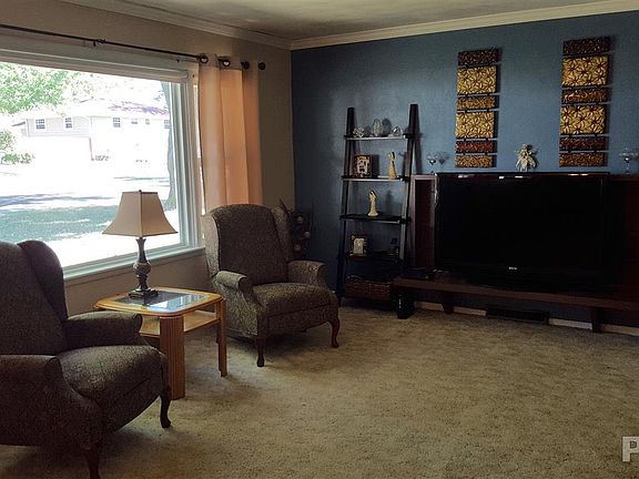 3rd image of 5615 N Fountaindale Dr
