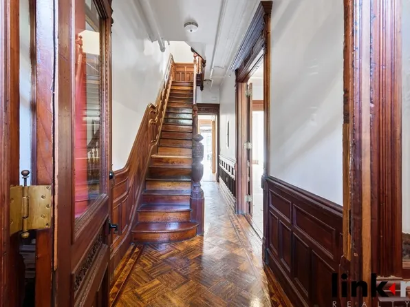 156 West 121st Street image 3 of 19