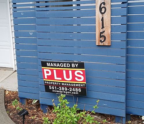 3rd image of 1615 NW Portland Ave #3