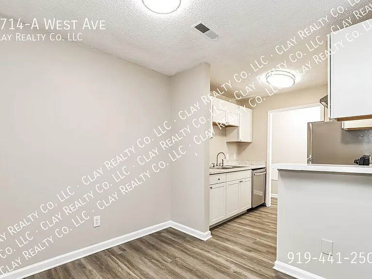 3714A West Ave — Photo 8